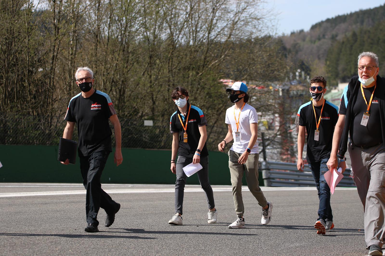 7932c421-8514-4f25-8f39-b65771db2465